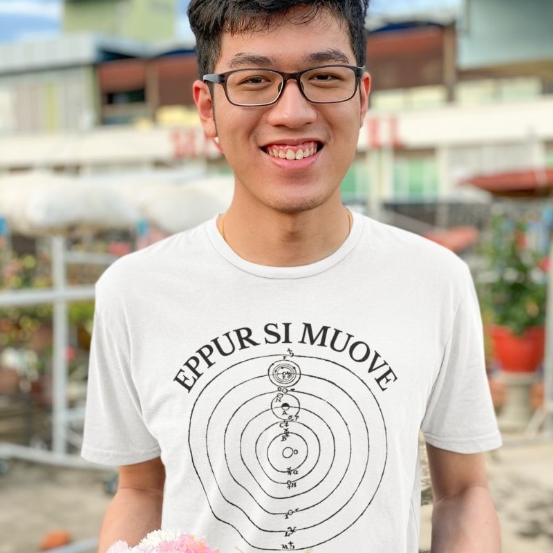 Camiseta Eppur Si Muove