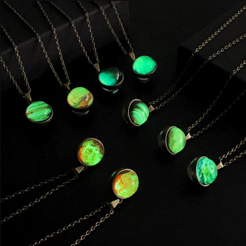 Colar dos Astros e Planetas do Sistema Solar - Brilha no Escuro