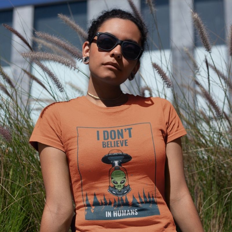 Camiseta I Don't Believe in Humans
