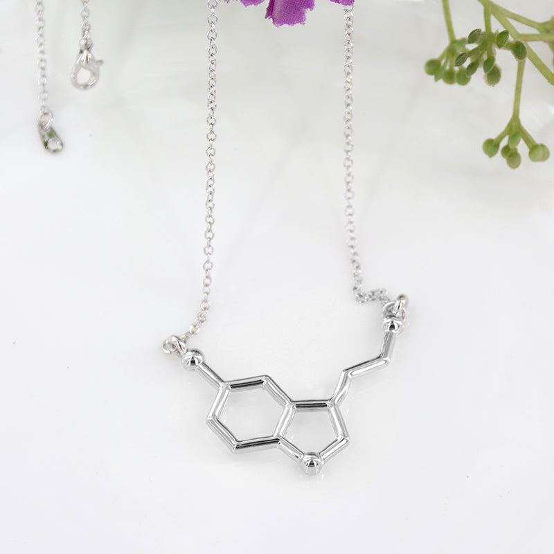 Colar Molécula de Serotonina